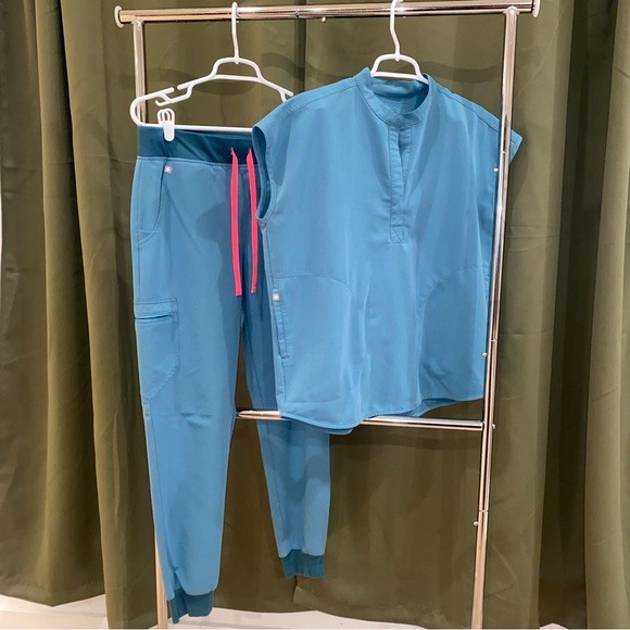 SOLD FIGS Limited Edition Hydrogreen Zamora Joggers - Picture 4 of 6